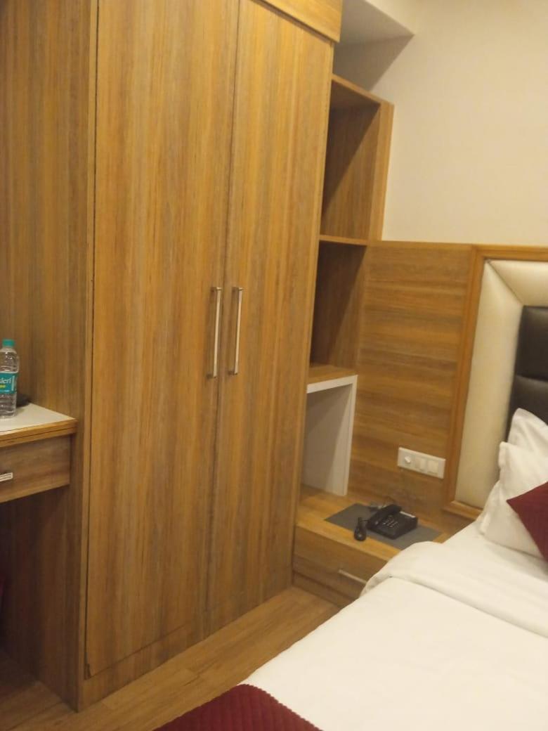 Hotel President Bharwain ภายนอก รูปภาพ